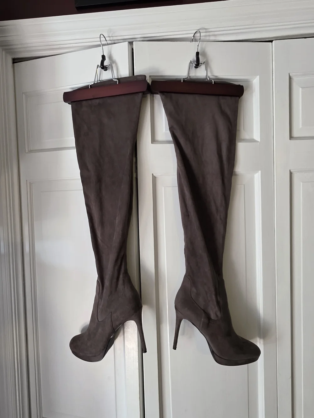 Forever 21 Grey Over-the-Knee Platform Stiletto Boots Size 9